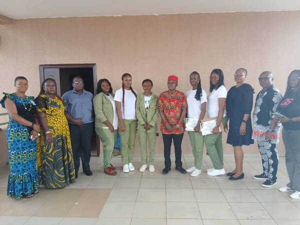 DR. AKABUIKE COMMENDS THE OUTGOING CORPS MEMBERS IN THE SEND FORTH CEREMONY ORGANISED IN THEIR HONOU